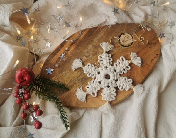 Božićni makrame ukras Snowflake 1 - Slika 3