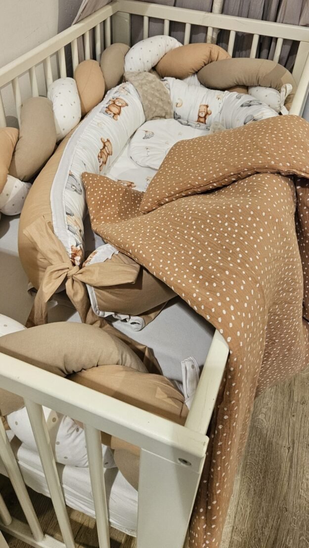 Gnijezdo za bebe "Bež - Medvjedići"